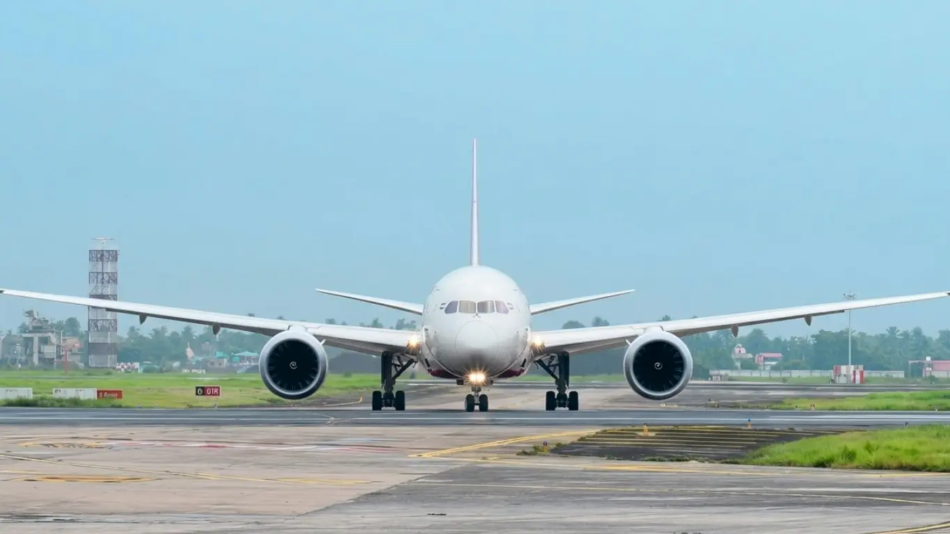 Airplane on runway at Dehradun Airport for Dehradun Airport to Rishikesh taxi pickup service